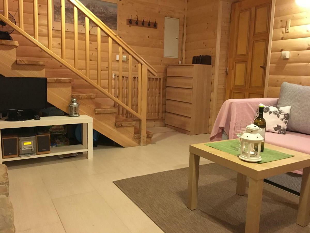 Domek Na Jagodowym Wzgorzu Falsztyn エクステリア 写真